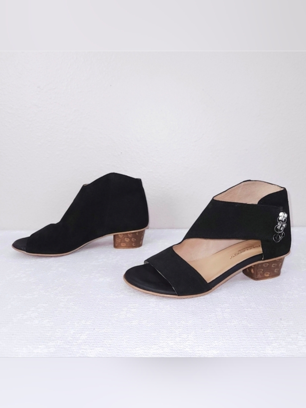 UNITY IN DIVERSITY Sugarplum Heeled Sandal Booties